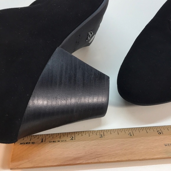 NWOT Nurture Black Suede Booties Size 10 - Picture 7 of 8